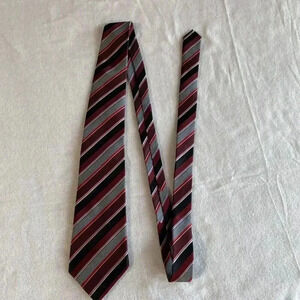 Sean John 100% Silk Men's Neck Tie Red Black Silver Striped Extra‎ Long/Tall